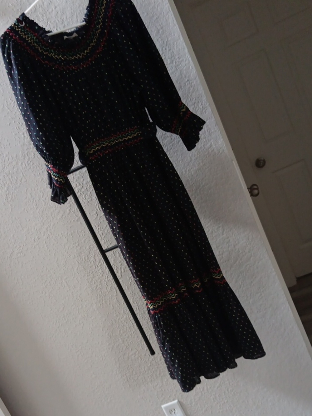 DOEN..MAXI DRESS..SIZE MEDIUM